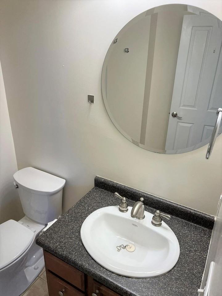 32 Vila LLC - Photo 2 of 11