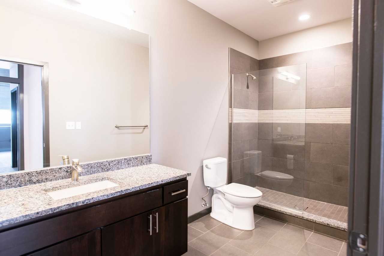 Ivory on Euclid - Photo 5 of 50