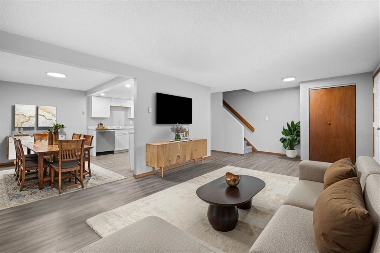 Roosevelt on Main Apartments - Photo 5 of 15