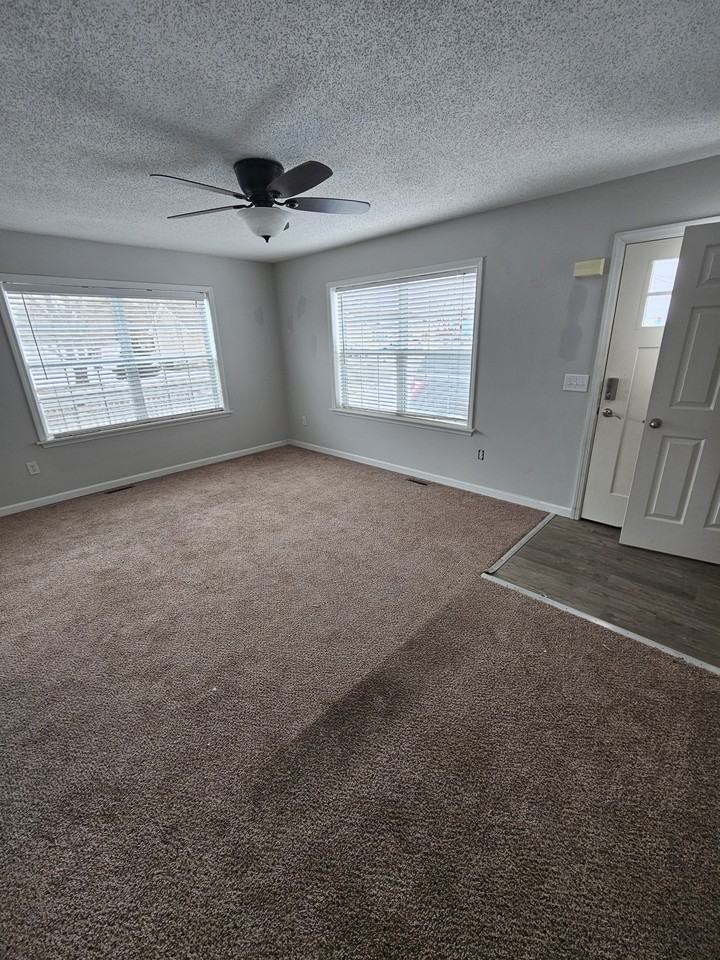 207 Broad St #1 - Photo 4 of 8