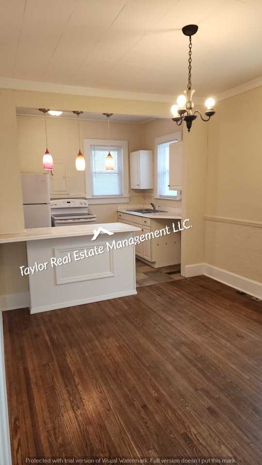 714 Howell St #1 - Photo 7 of 14