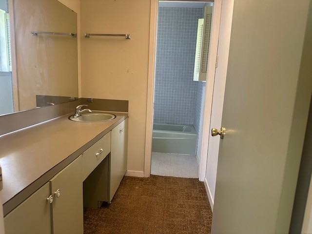 633 Harris St #1 - Photo 6 of 10