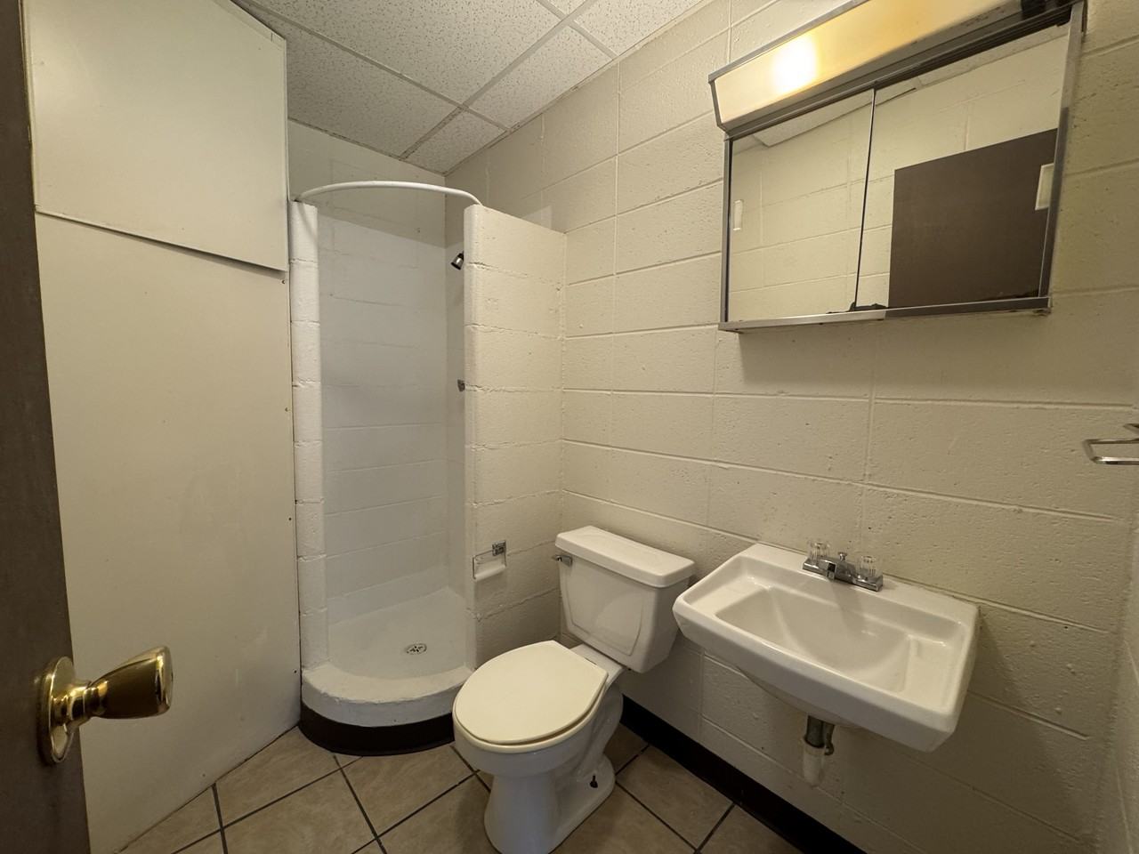 535 S Lincoln St #16 - Photo 6 of 8