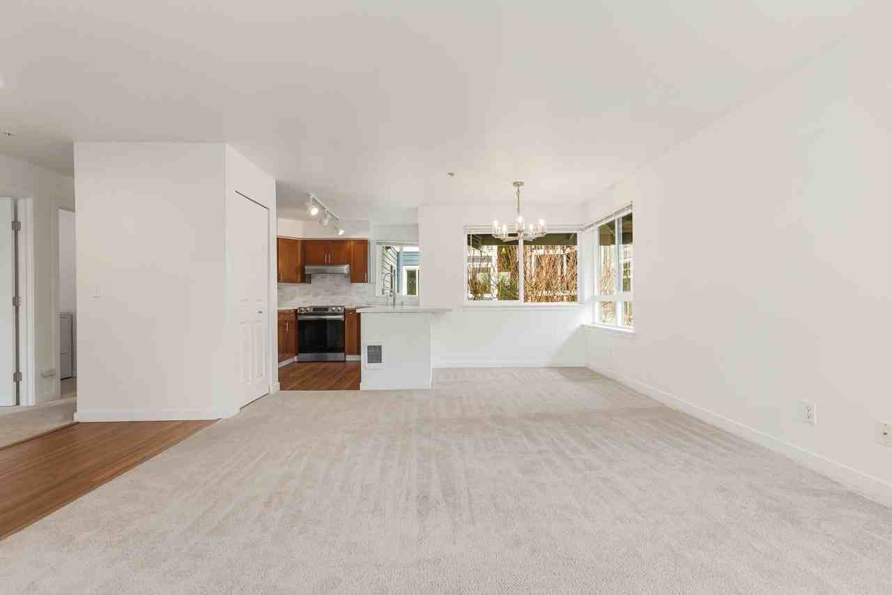 3926 243rd Pl Se - Photo 5 of 33