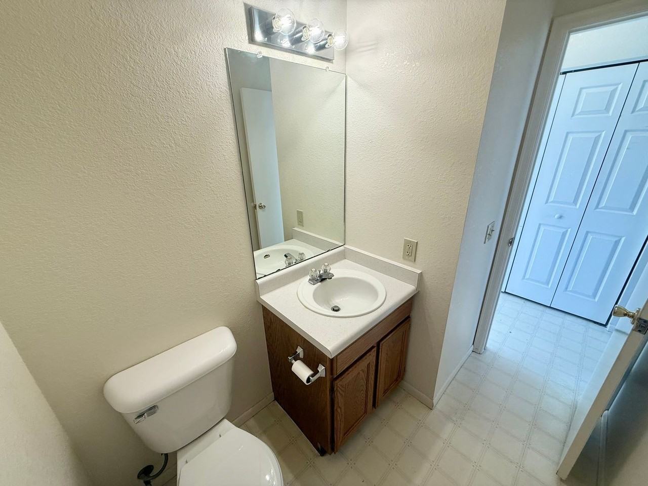 4850 Basswood Dr - Photo 4 of 16