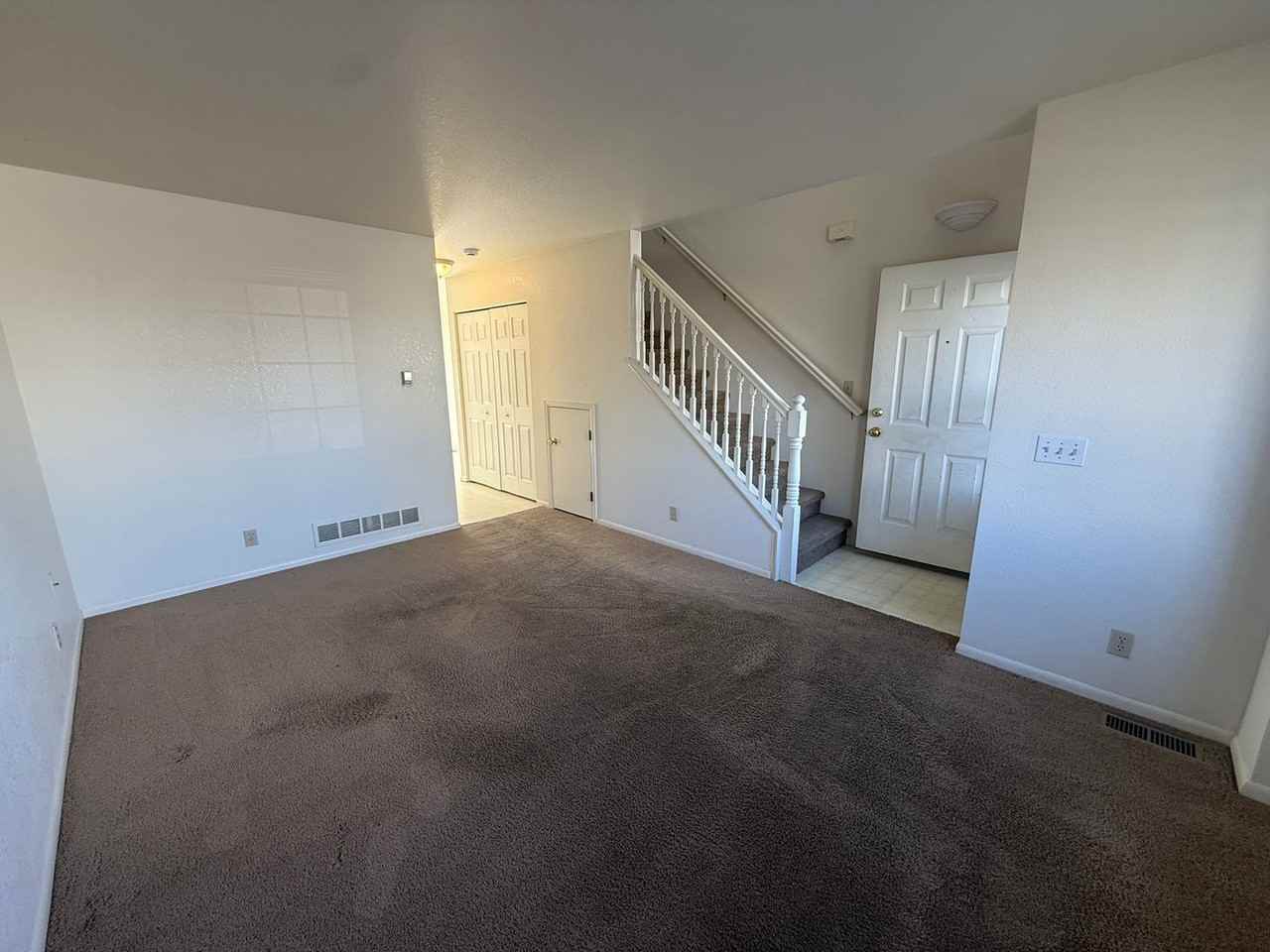 4850 Basswood Dr - Photo 5 of 16