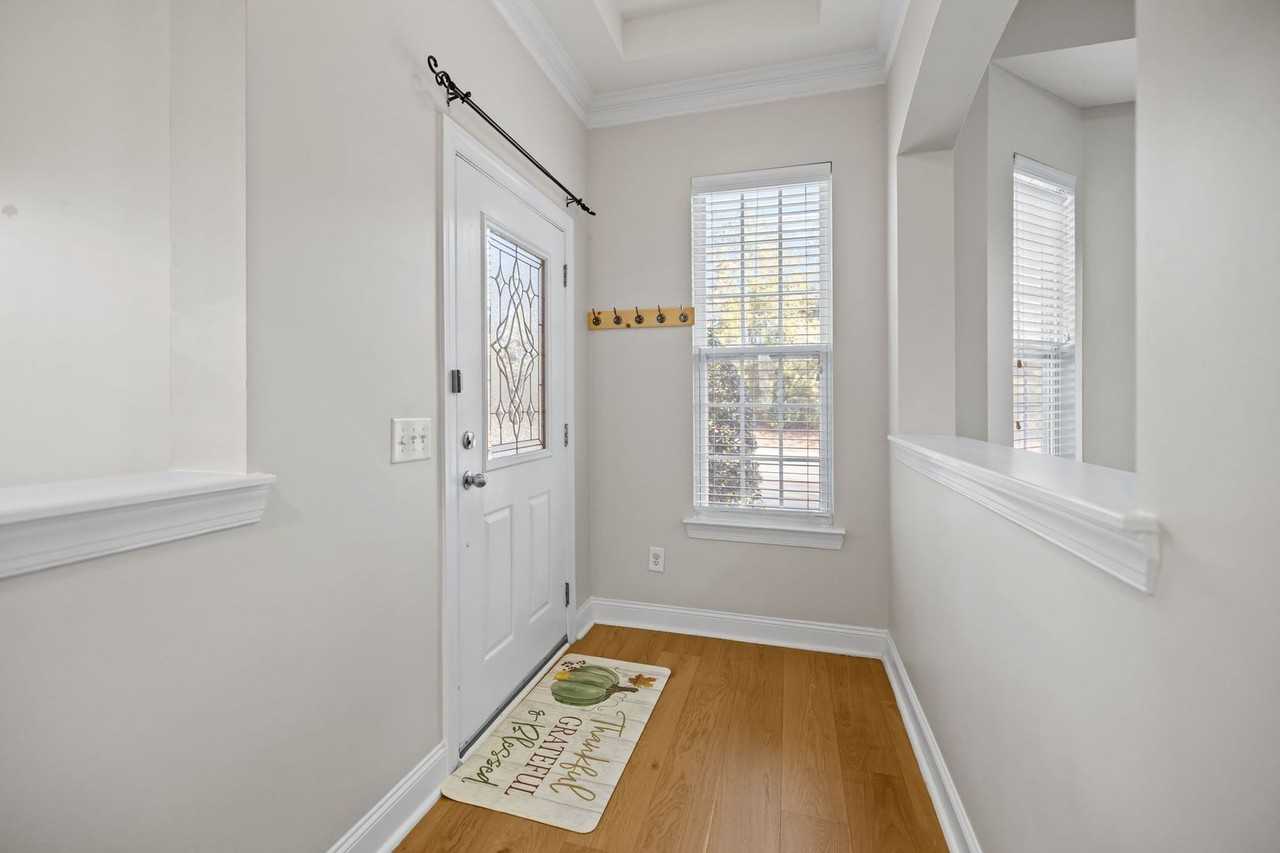 10724 Alvarado Way - Photo 6 of 44