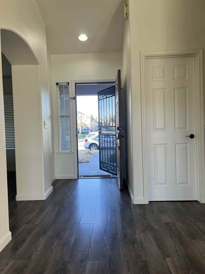 2177 Stonewater Dr #1 - Photo 6 of 28