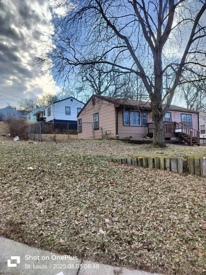 5640 Sapphire Ave #1 - Photo 2 of 20