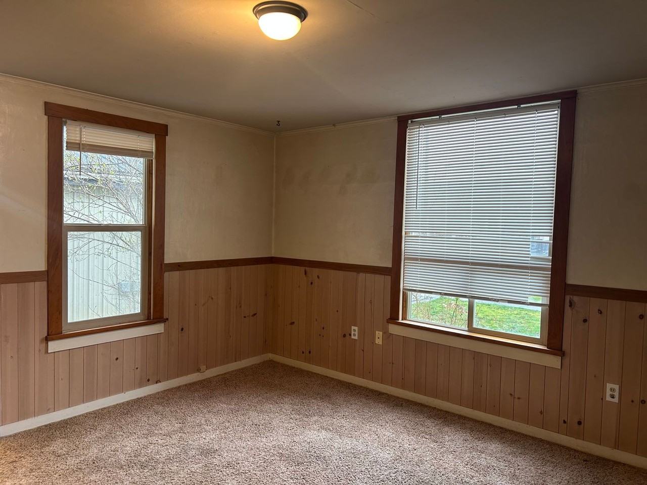 501 Liberty St - Photo 7 of 13