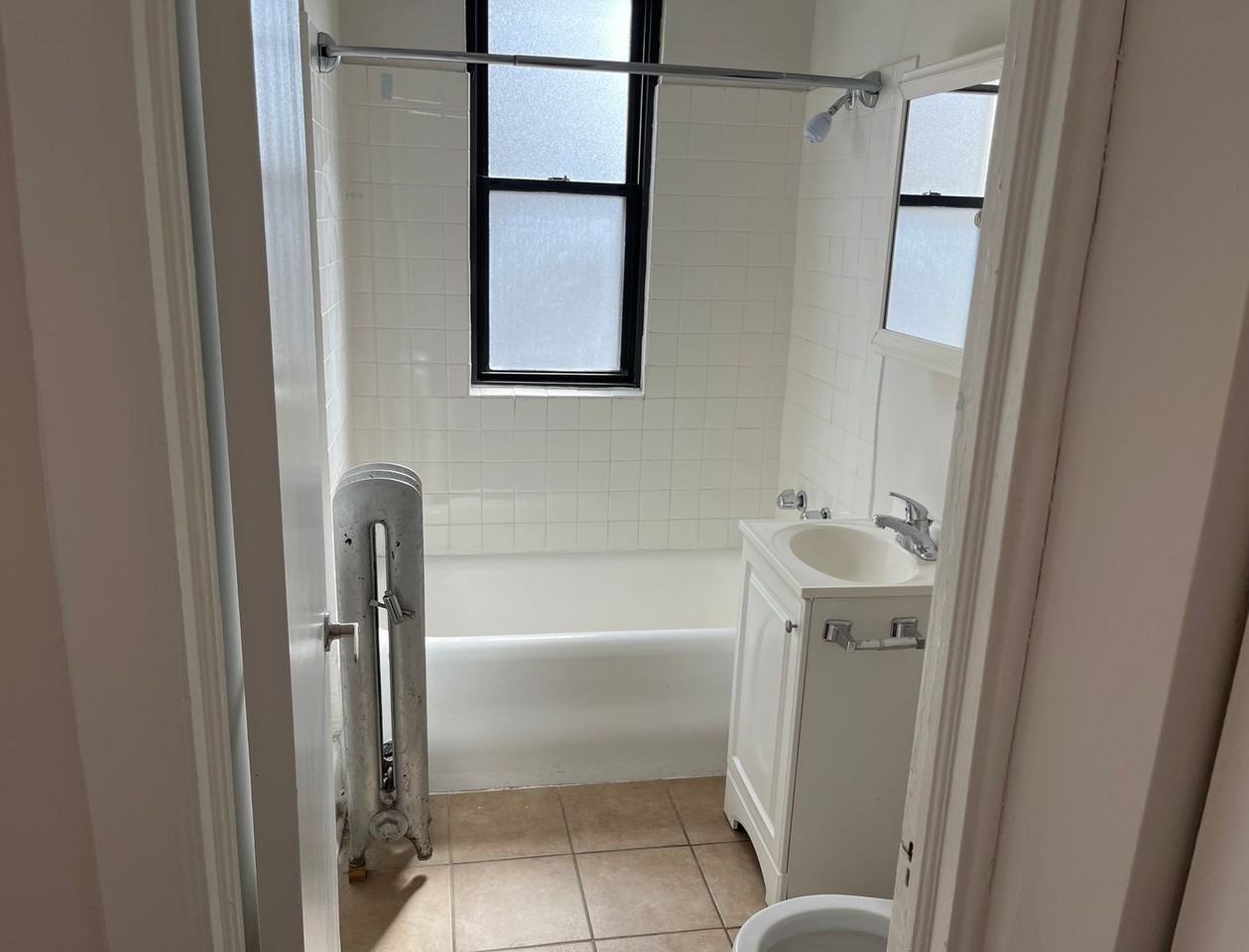 5326 S. Cornell - Photo 5 of 11