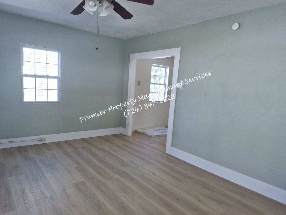 407 Morton Ave #1 - Photo 3 of 12