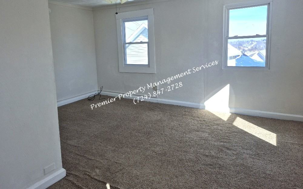 407 Morton Ave #1 - Photo 5 of 12