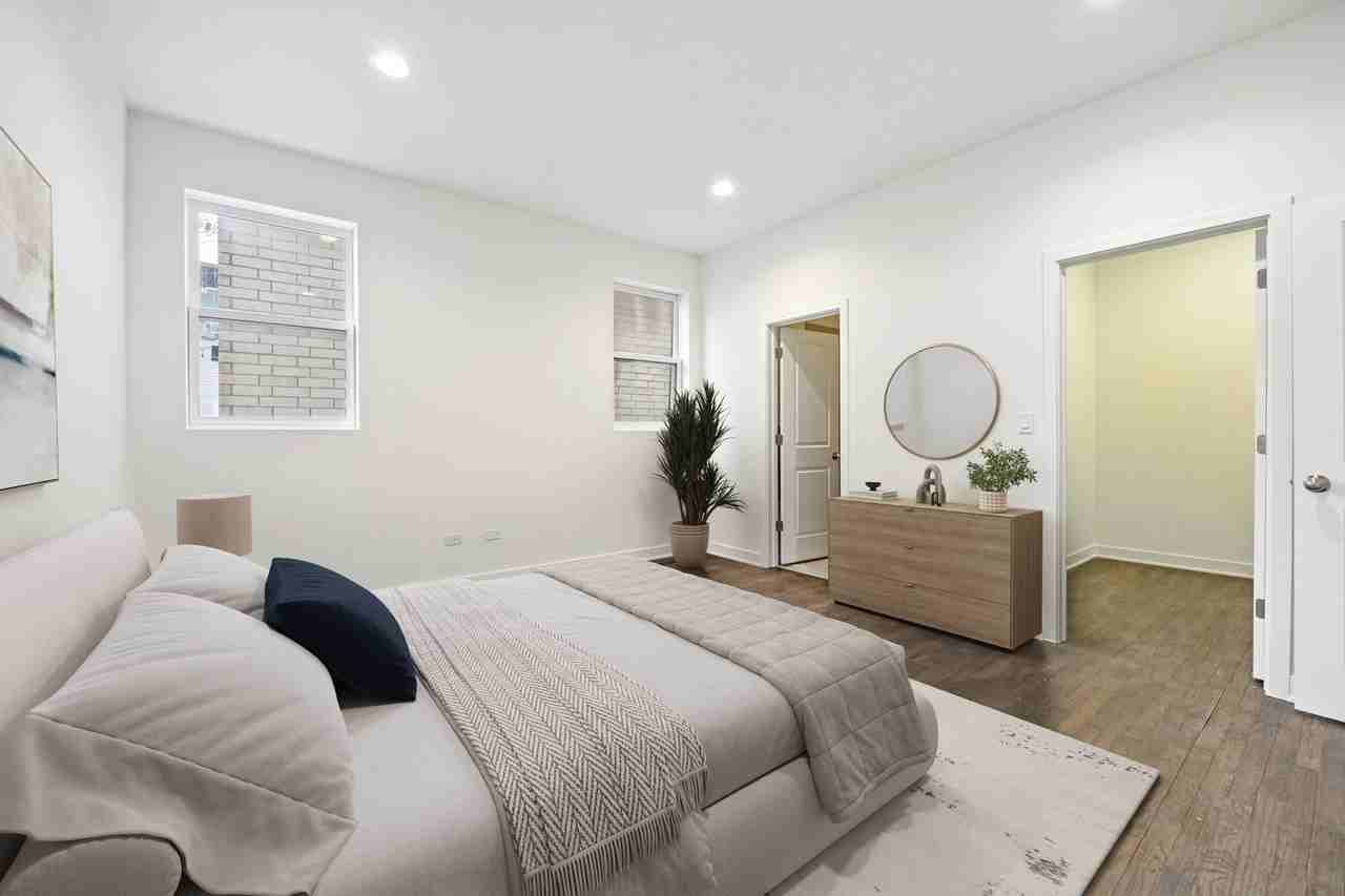 Erie/Ohio - Photo 6 of 25