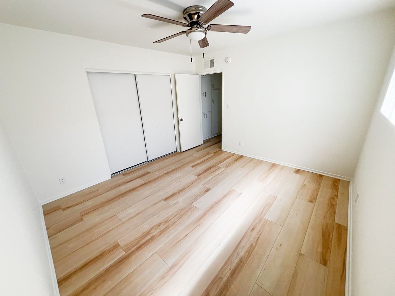 Corteen Apartments - Photo 4 of 20