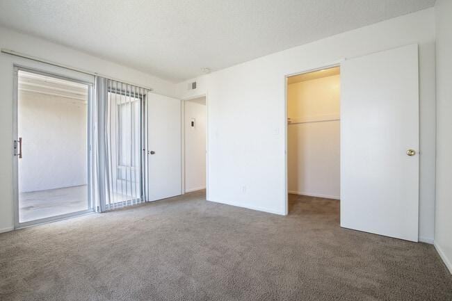 1170 E 22nd St - Photo 3 of 35