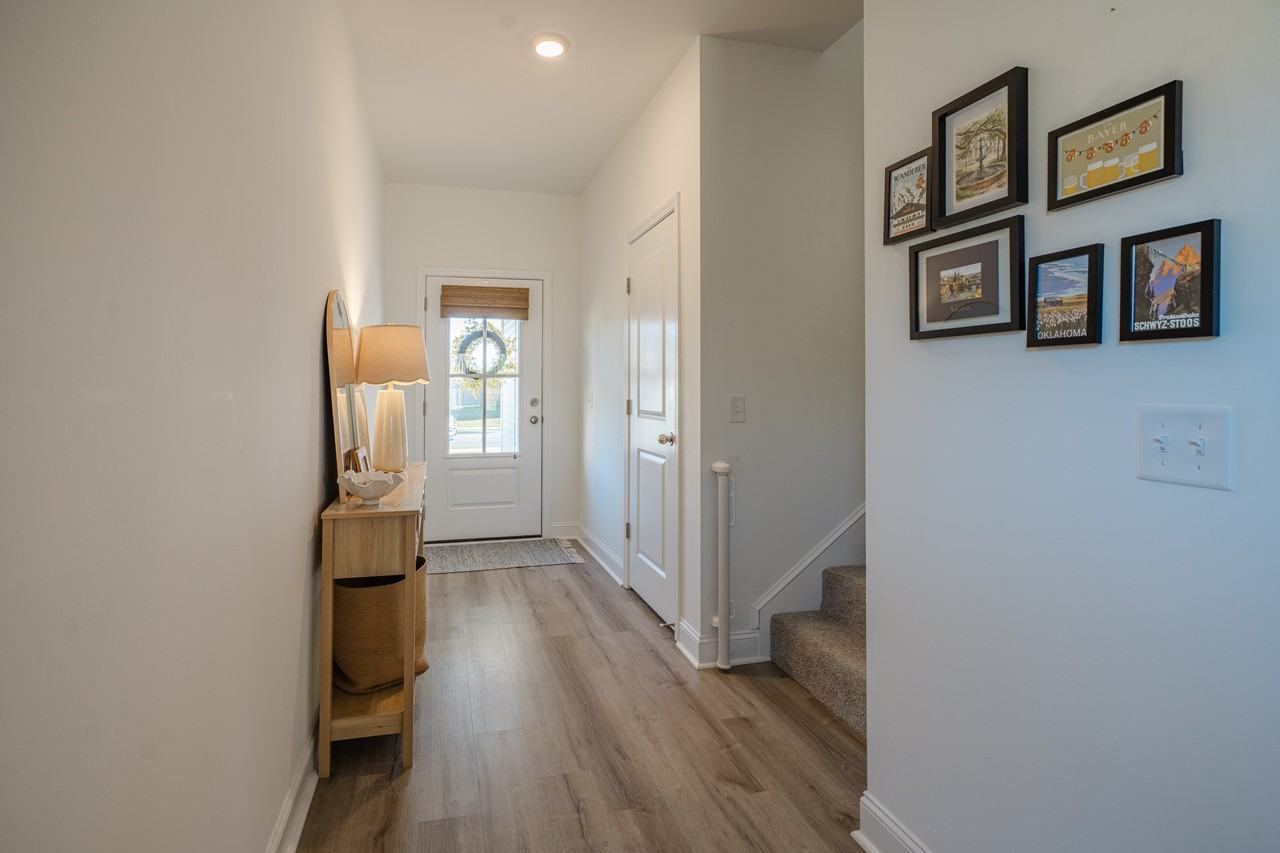 63 Buckingham Dr #1 - Photo 5 of 48