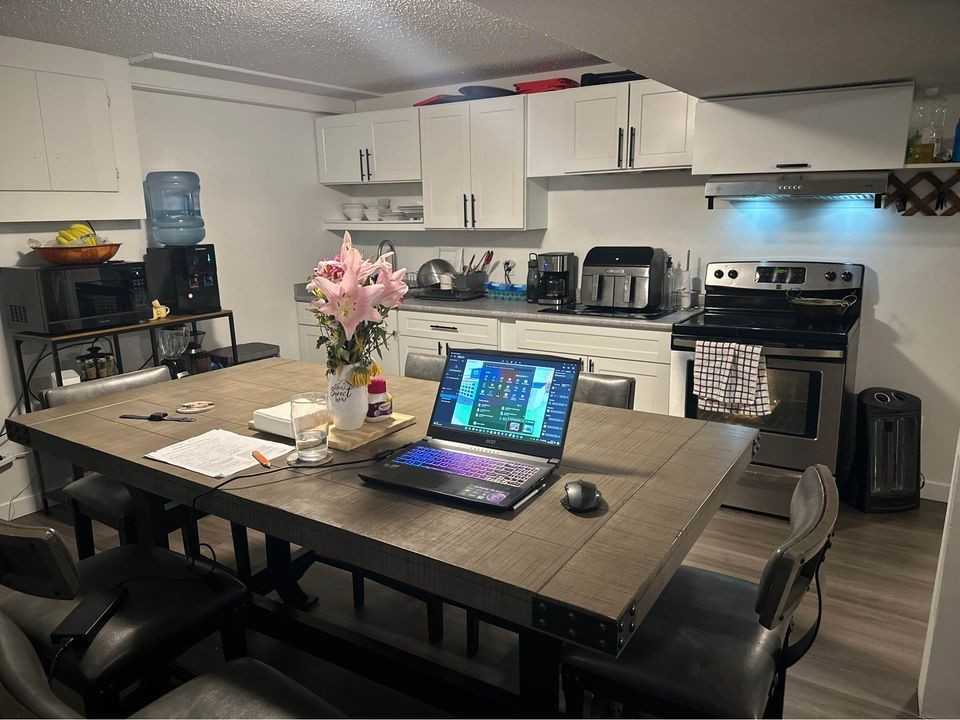 17328 85 Ave Nw #BS - Photo 3 of 10