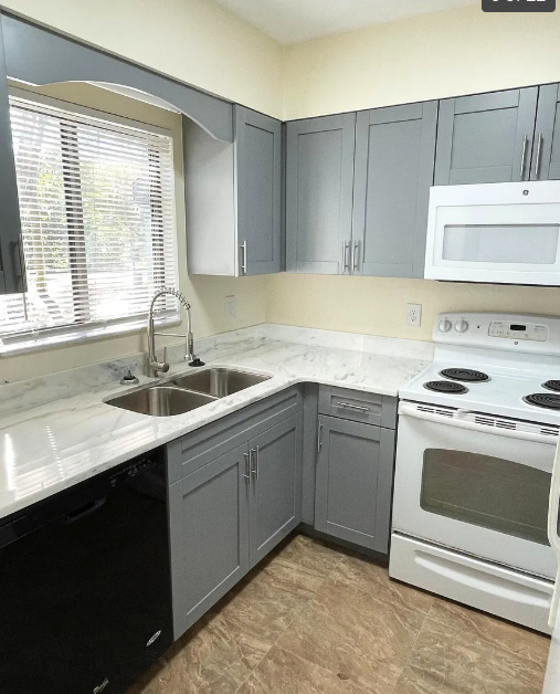 Foxmoor #4 - Photo 4 of 18