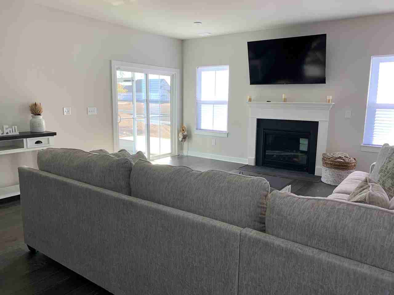 2325 Hazel Way #1 - Photo 5 of 18