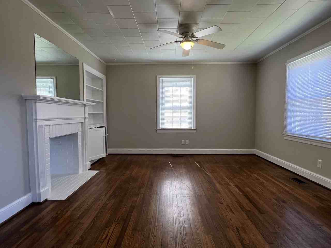 111 Hilltop St - Photo 2 of 9