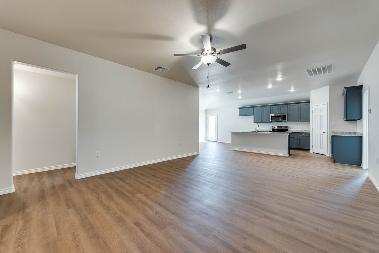 1305 Hogback Way - Photo 6 of 22