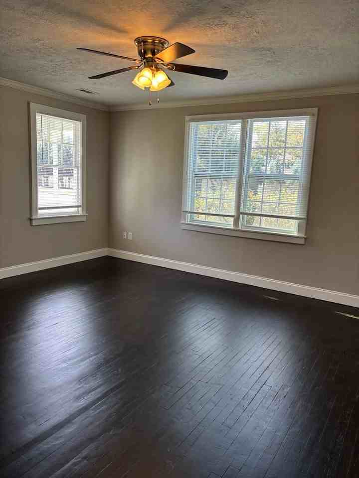 514 Beaufort Dr - Photo 3 of 22