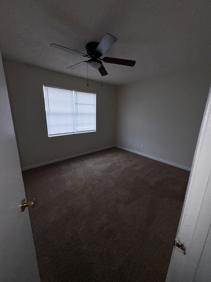 601 Green Gable Ct - Photo 2 of 6