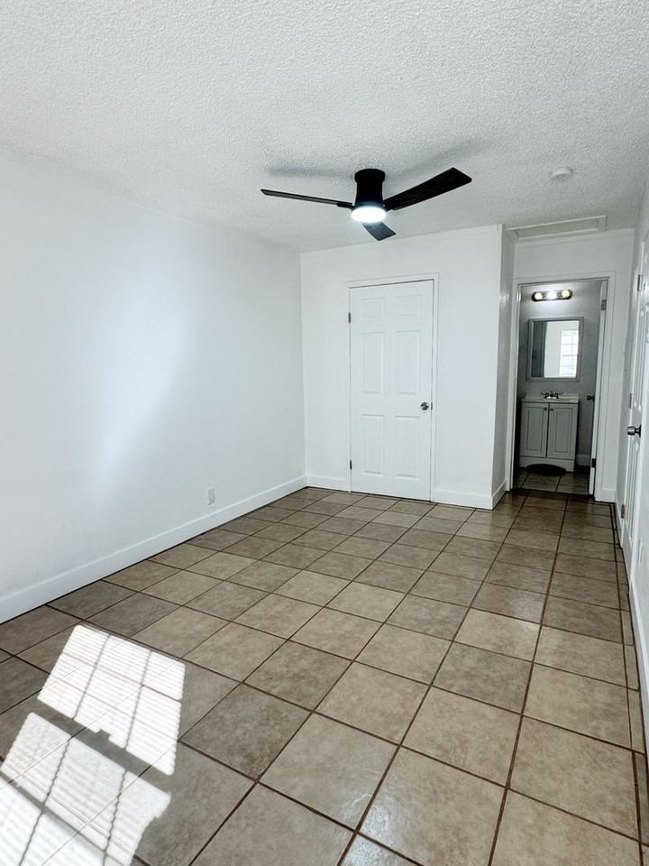 1736 Obispo Ave - Photo 7 of 9