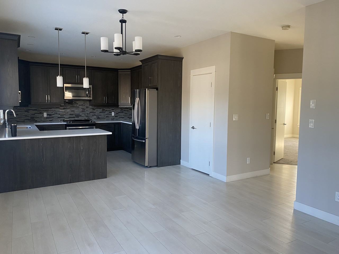 2389 Lund Rd - Photo 3 of 27