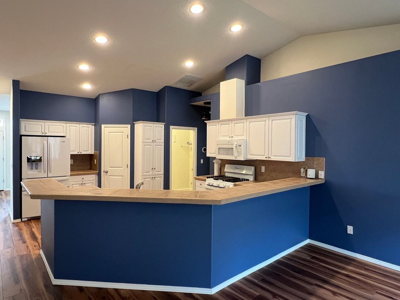 5447 N St - Photo 7 of 40