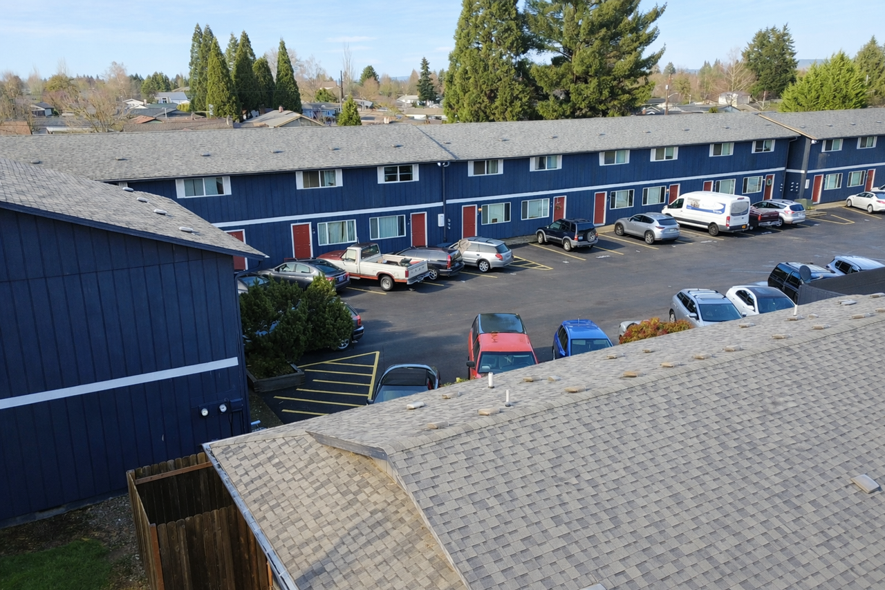 Rhoda Anne Townhomes - Photo 3 of 18