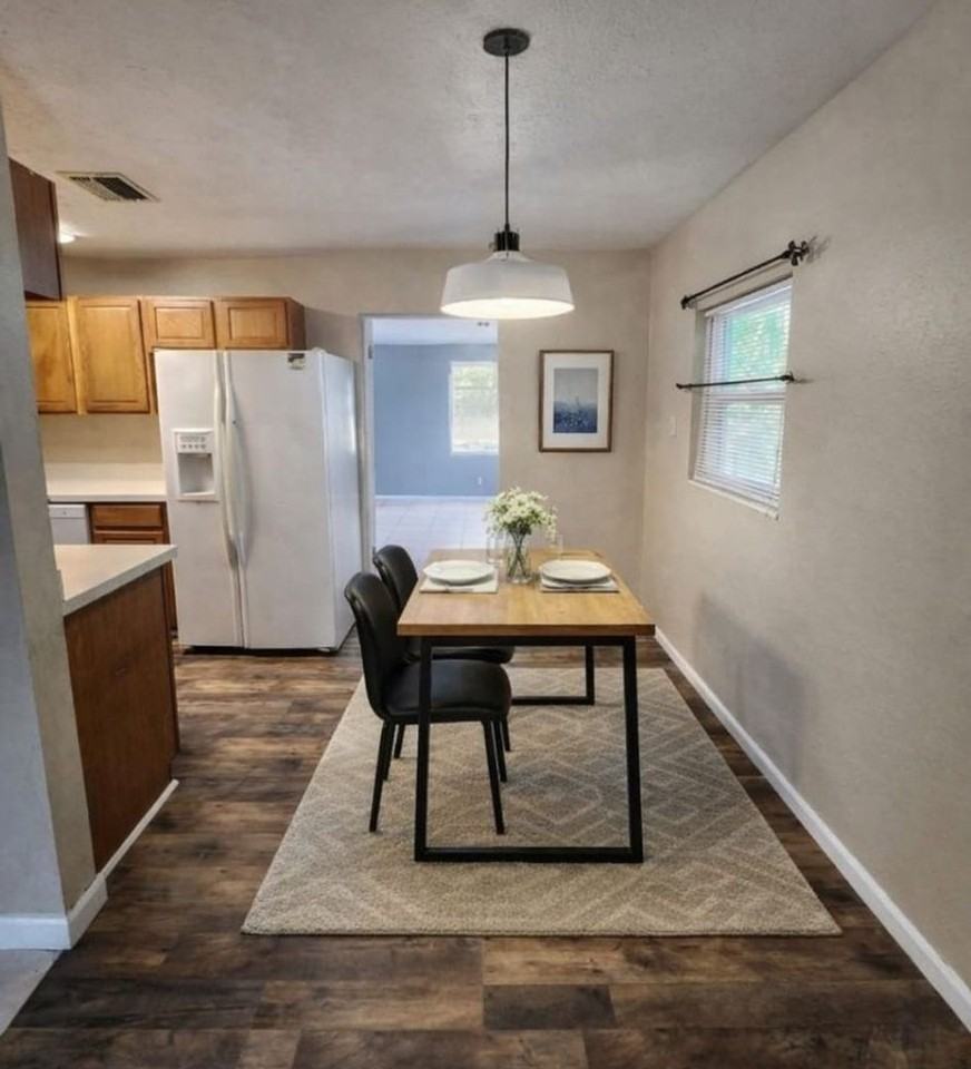 2085 Nottingham Rd - Photo 4 of 14