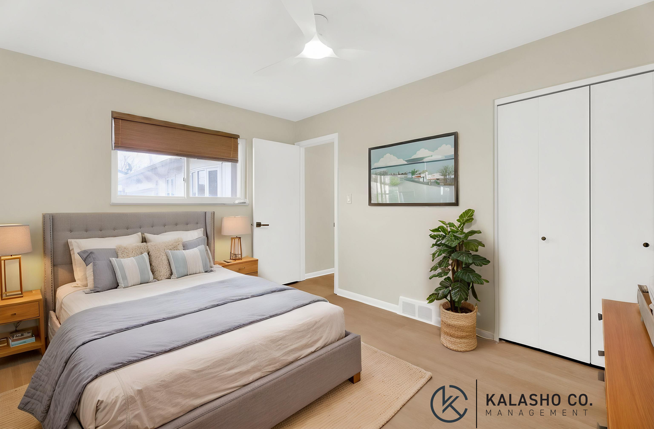 915 James K Blvd - Photo 7 of 41