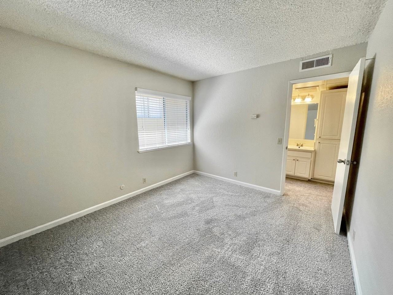 2709 D Street - Photo 7 of 17