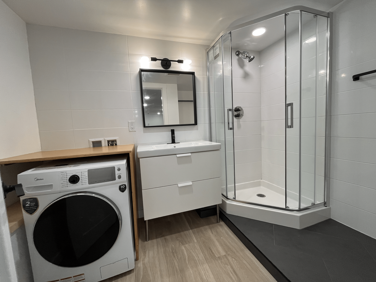 2136 Franklin Street - Photo 5 of 10