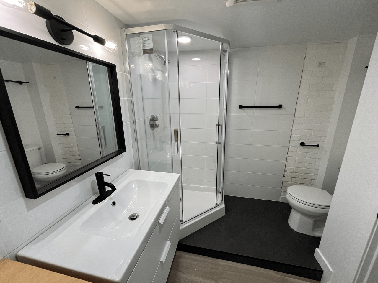 2136 Franklin Street - Photo 6 of 10