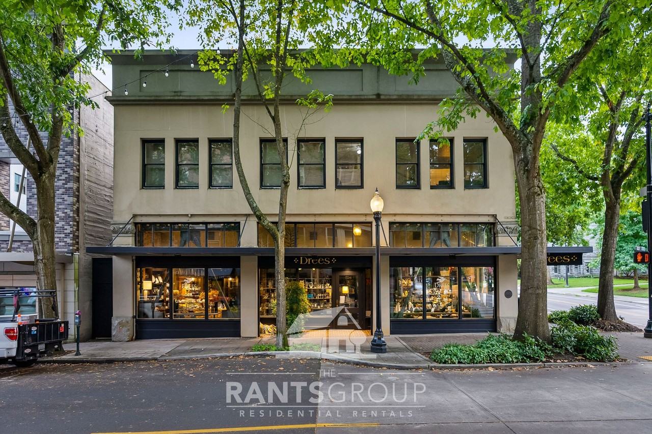 Thompson Apartments - Photo 2 of 12