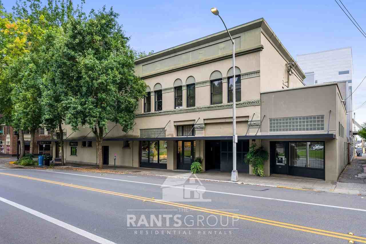 Thompson Apartments - Photo 5 of 12