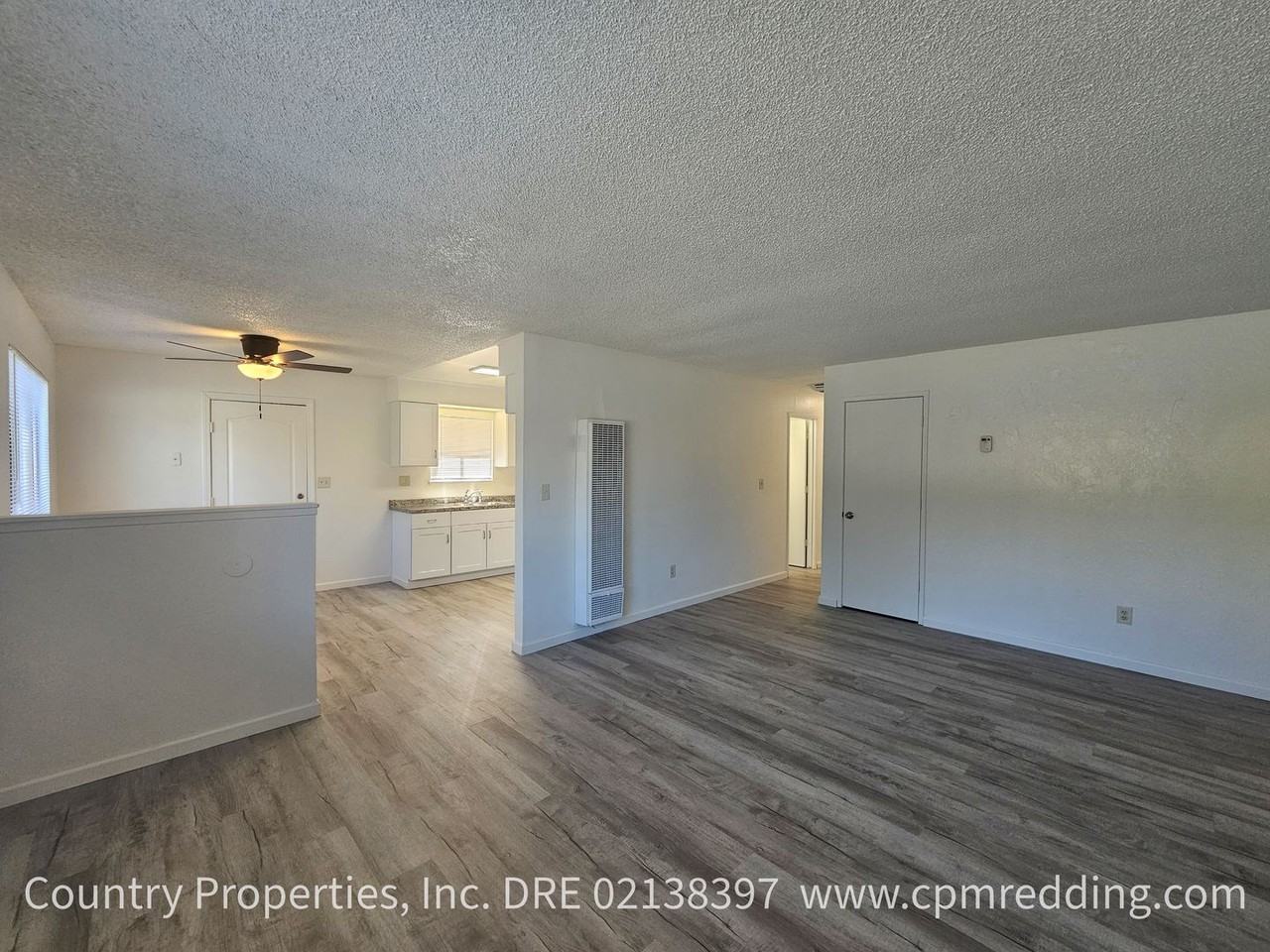 2582 Rainbow Ln - Photo 4 of 16