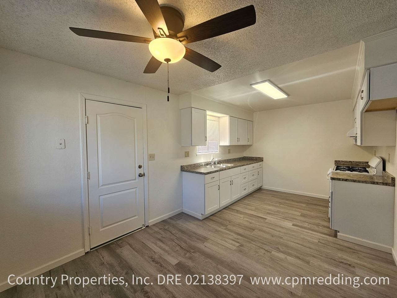 2582 Rainbow Ln - Photo 5 of 16