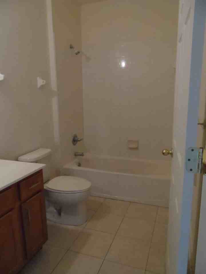 815 Victoria Hills Dr S - Photo 4 of 27