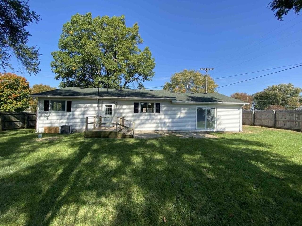 855 E Center Rd - Photo 2 of 9