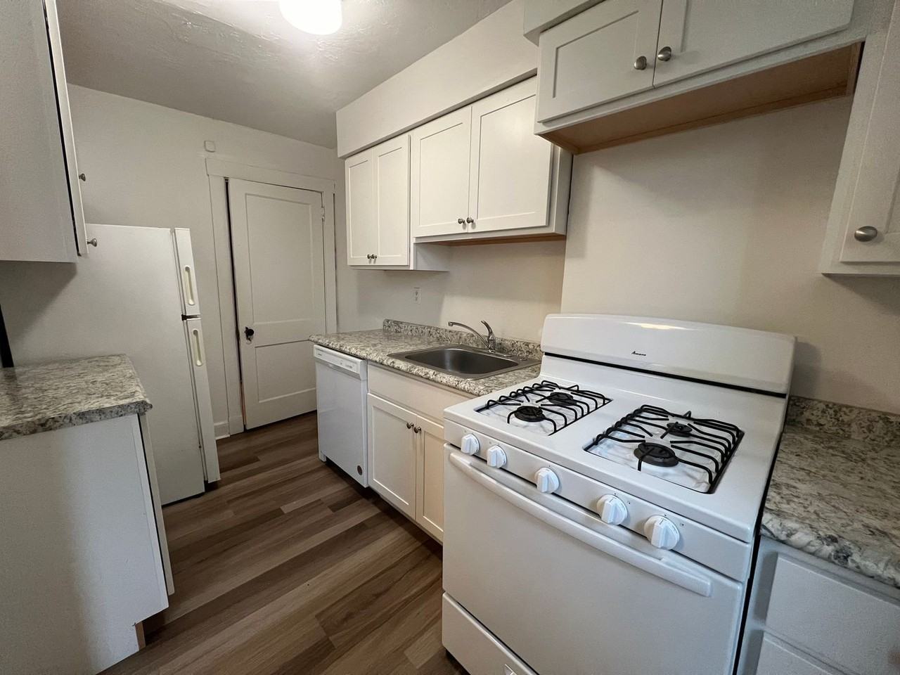 1728 Duffield St - Photo 7 of 13