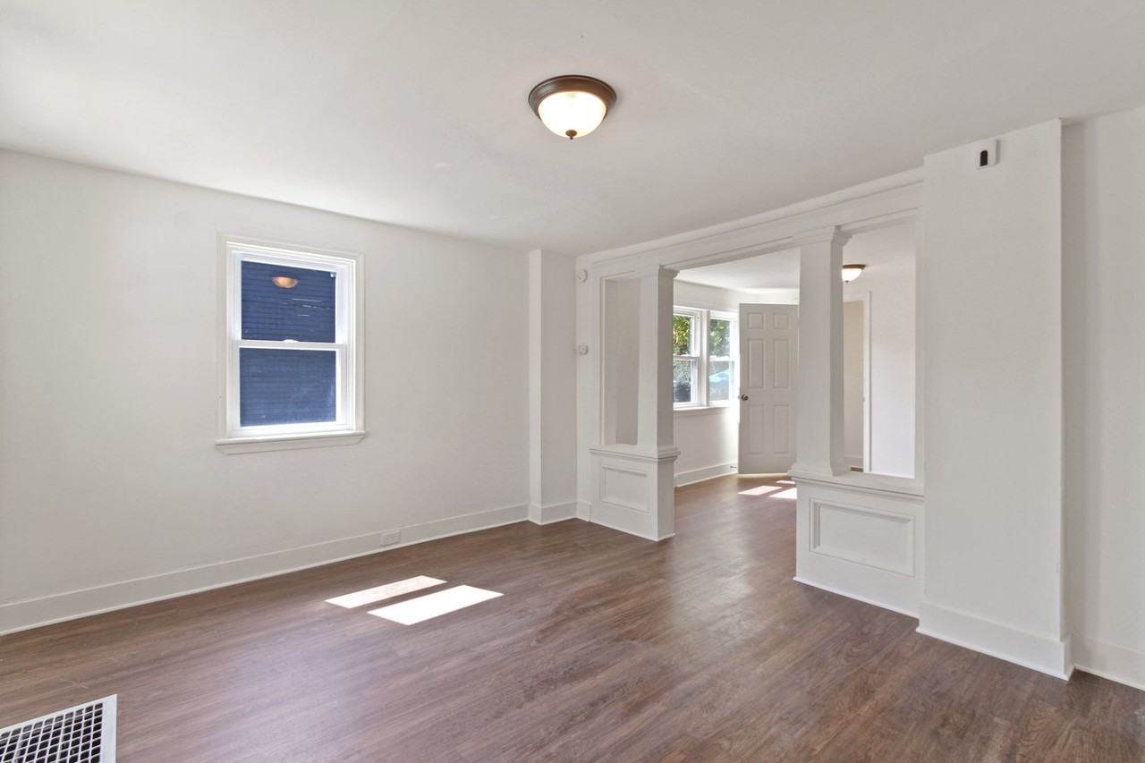 700 Jessop Pl - Photo 3 of 24