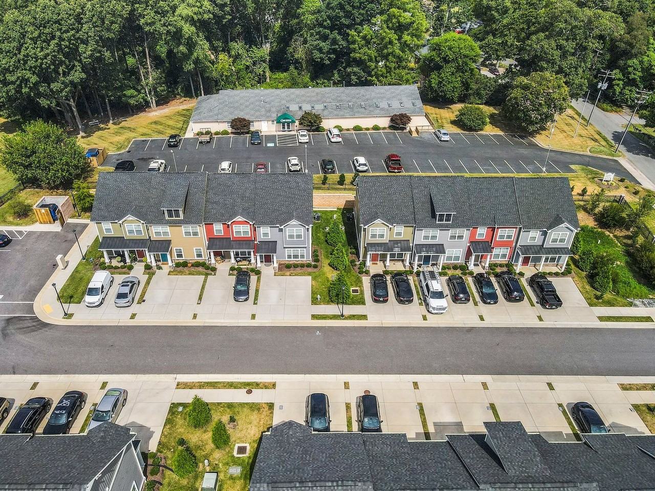 4509 Josephine Ln - Photo 2 of 15