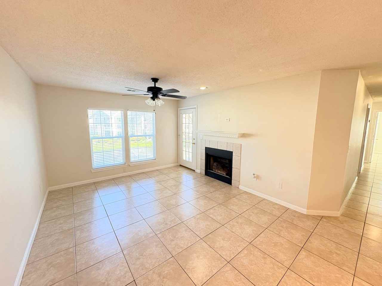 100 Kensington Blvd - Photo 3 of 20