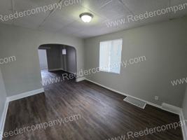 featured image of 4830 Magoun Ave