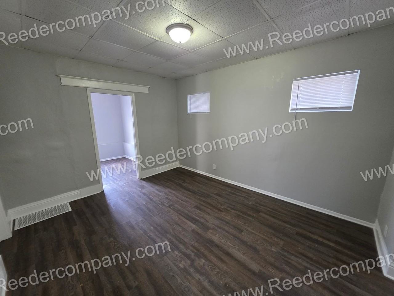 4830 Magoun Ave - Photo 6 of 17