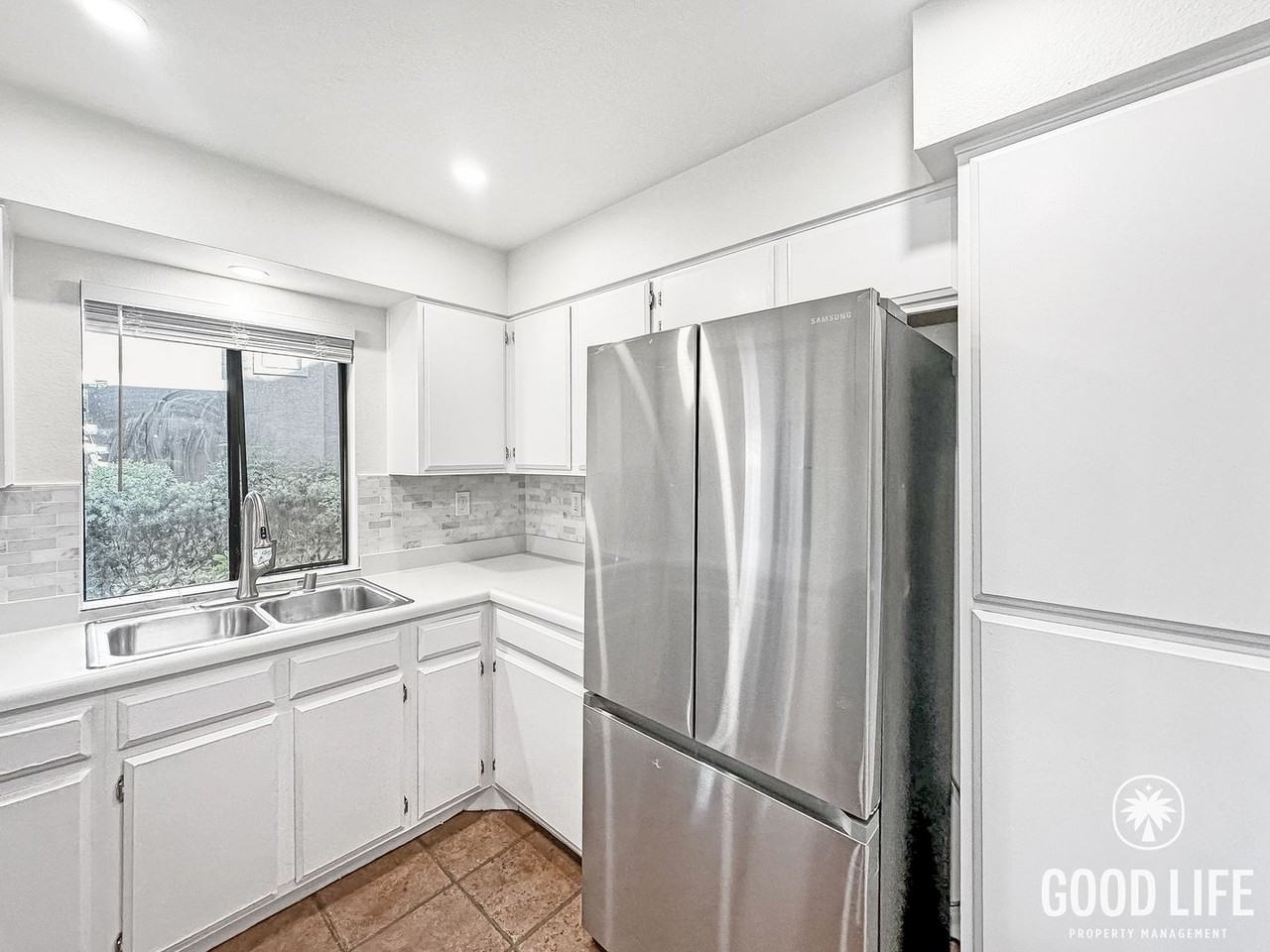 543 Georgetown Pl #C - Photo 2 of 22